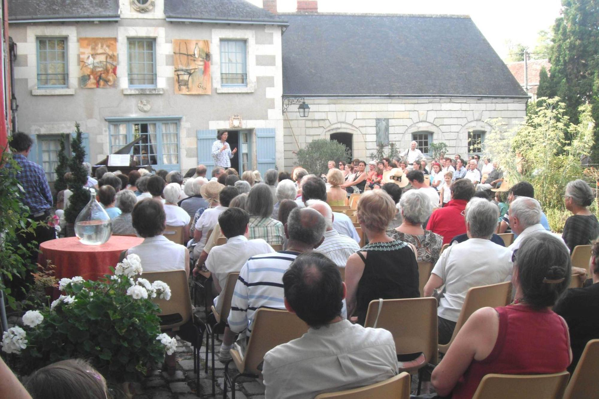 Les Douves Bed & Breakfast Onzain Luaran gambar
